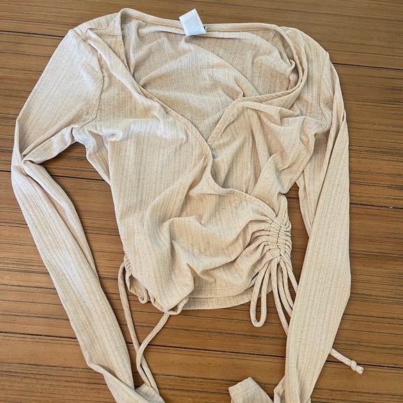 Windsor, long sleeve going out too, cream, size small - Picture 1 of 2